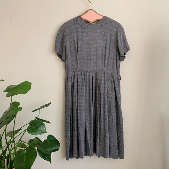 Vintage Dresses & Skirts - 🌫🌫1950’s Grey Cotton Day Dress 🌫🌫